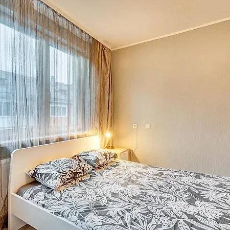 Private With Balcony Next To Station *